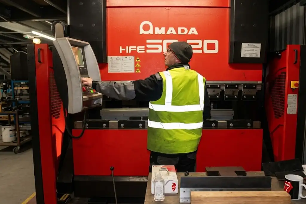 Folding and presswork machinery used for Unitruck fabrication services